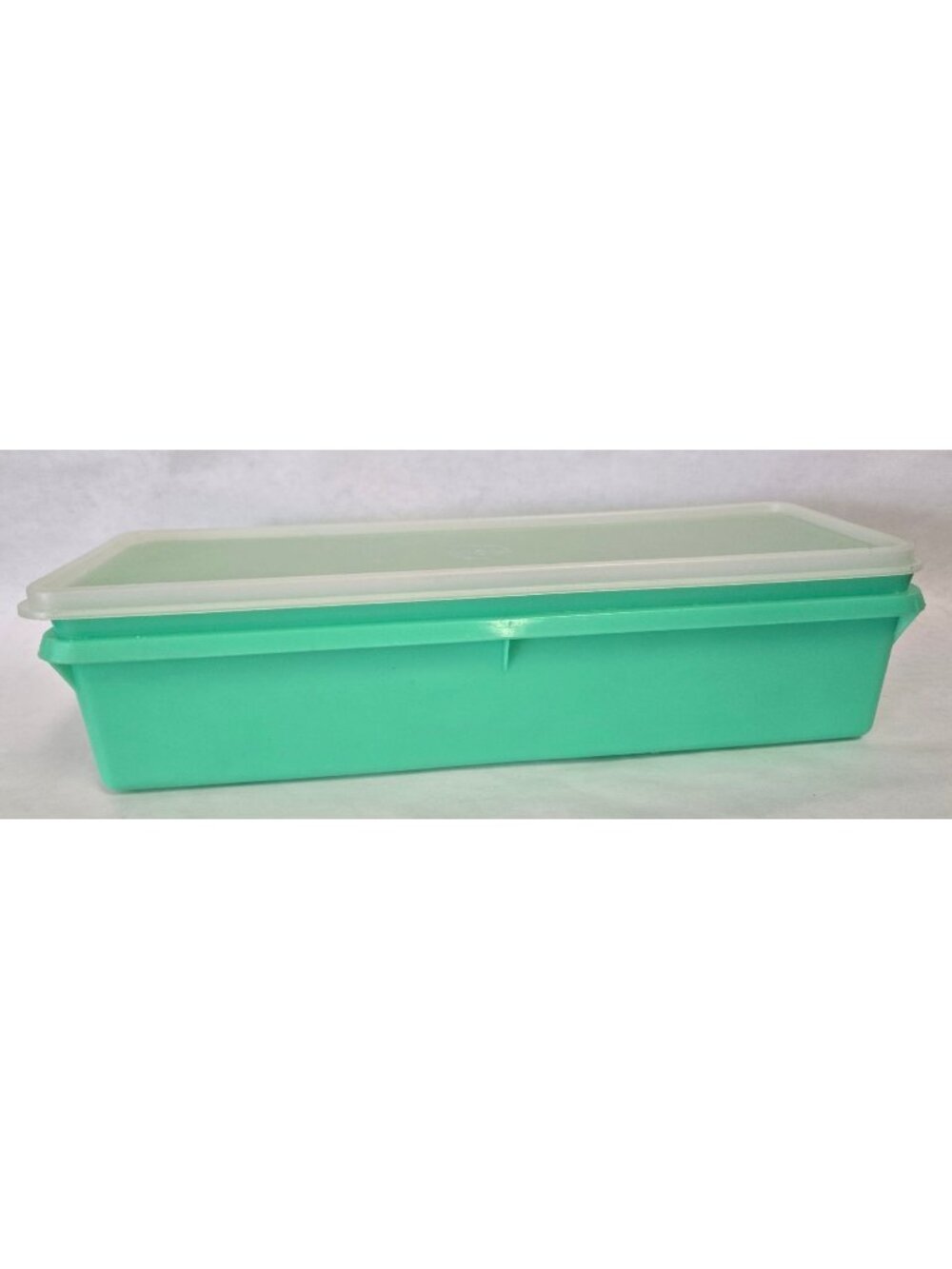 Vintage Tupperware 12in Celery Keeper #892 Kitchen Storage Vegetable Collectible
